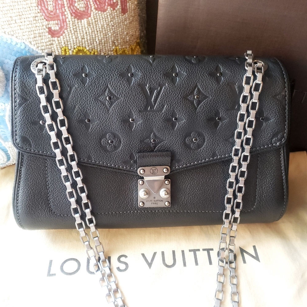 🌺🌸Authentic Brand New Louis Vuitton Handbag🌸🌺